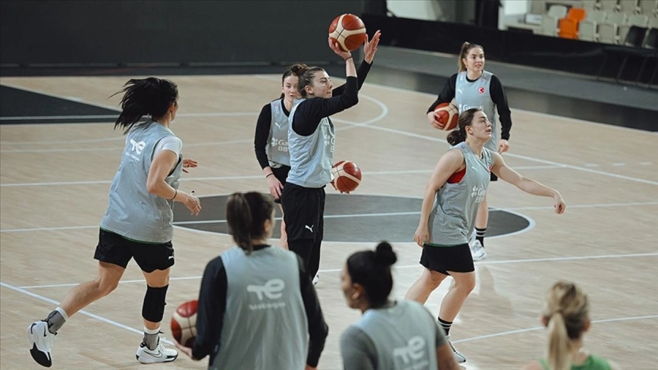 A Milli Kadın Basketbol Takımı, Slovakya maçının hazırlıklarını tamamladı