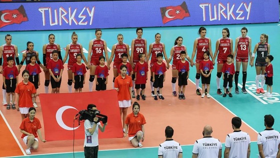 A Milli Kadın Voleybol Takımı gümüş madalyada kaldı