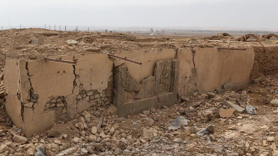 AA ekibi DEAŞ'ın yıktığı Nemrud antik kentini görüntüledi