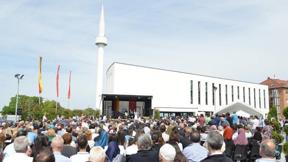 Aachen Yunus Emre Camii ve Kültür Merkezi açıldı