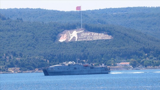 ABD askeri gemisi Çanakkale Boğazı'ndan geçti