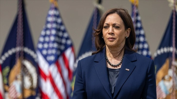 ABD Başkan Yardımcısı Kamala Harris'in Kovid-19 testi 'pozitif' çıktı