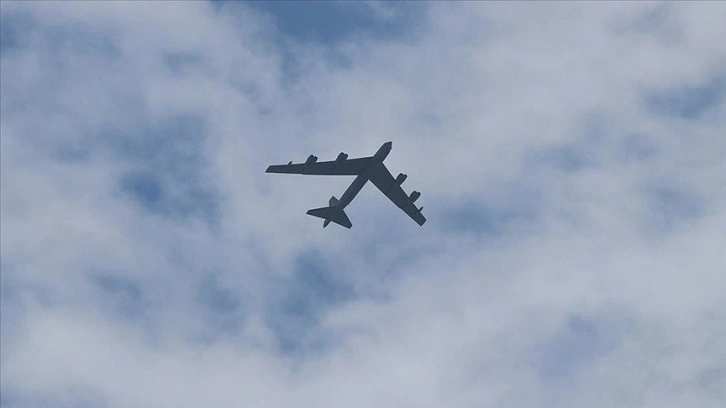 ABD bombardıman uçaklarının sınır ihlalini önlemek üzere Rus savaş uçağı havalandı