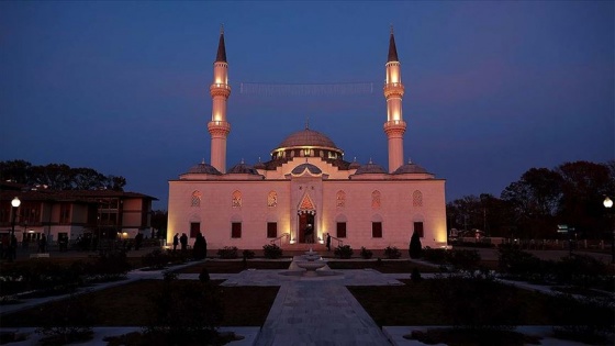 ABD'de Berat Kandili canlı yayında kutlandı