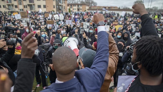 ABD'de Daunte Wright'ın ölümünü protesto eden 40 kişi gözaltına alındı