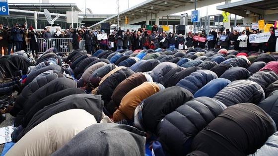 ABD'deki Müslümanlardan cuma namazı dayanışması