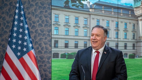 ABD Dışişleri Bakanı Pompeo Yunanistan'da mevkidaşı Dendias ile görüştü