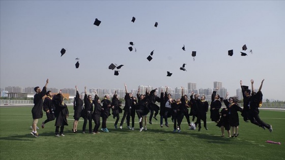 ABD'li milyarder öğrencilerin eğitim kredisi borcunu ödeyecek