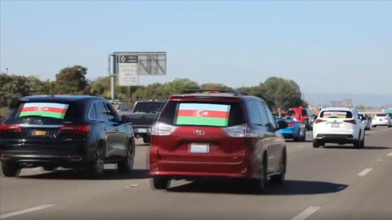 ABD'nin San Francisco kentinde 250 araçlık konvoyla Ermenistan protesto edildi