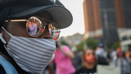 ABD Philadelphia'da iki polisin bir siyahiyi 10 kurşun sıkarak öldürmesi protesto edildi