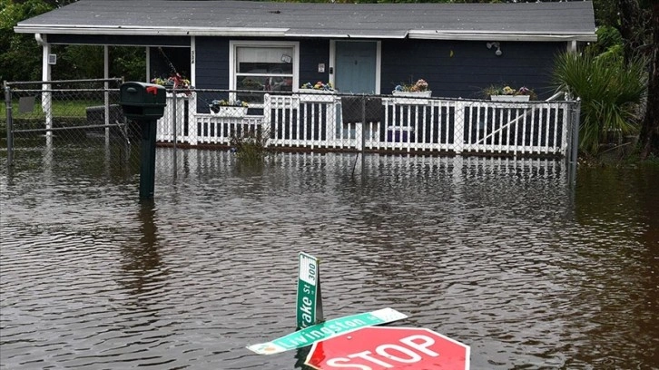ABD'nin Florida eyaletinde etkili olan seller nedeniyle "acil durum" ilan edildi