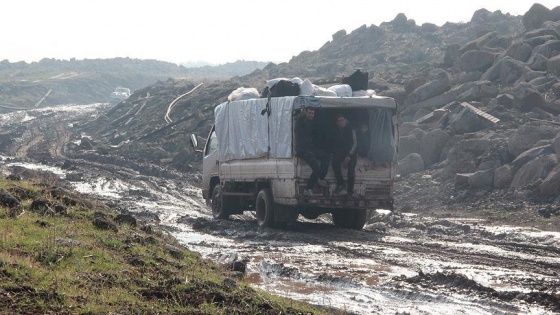 Abluka altındaki Humusluların tek çaresi 'ölüm yolu'