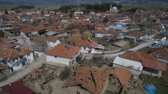 Acıpayam'daki okullara deprem tatili