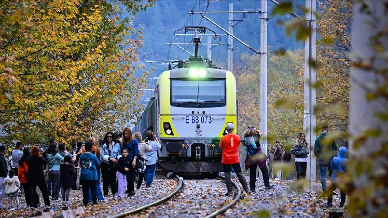 Adana'daki Belemedik Tabiat Parkı sonbahar renklerine büründü