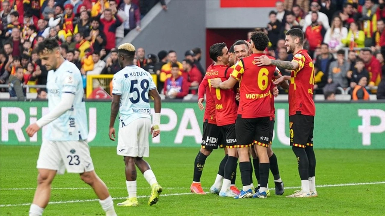 Adana Demirspor'u yenen Göztepe, kendi evinde üst üste 6. galibiyetini aldı