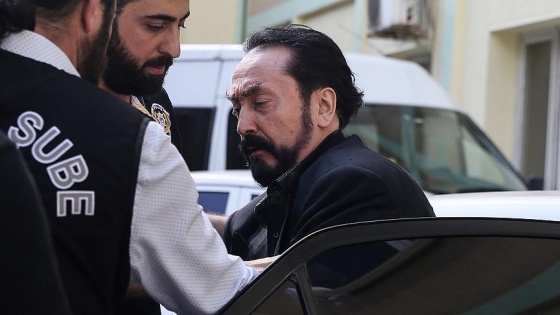 Adnan Oktar sağlık kontrolünden geçirildi