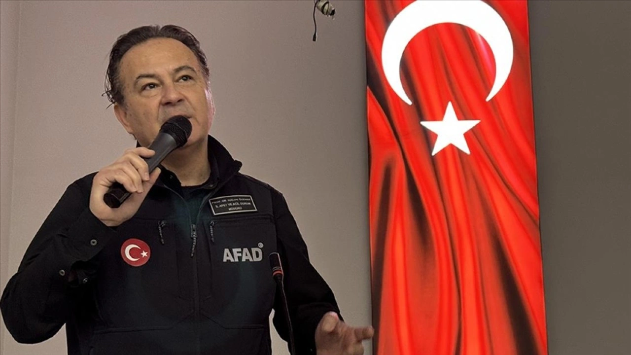 AFAD İstanbul İl Müdürü Özener: Bilimin ışığında afetlerle nasıl başa çıkılacağı öğrenilmeli