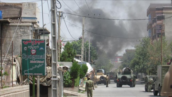 Afganistan'da intihar saldırısı: 8 ölü