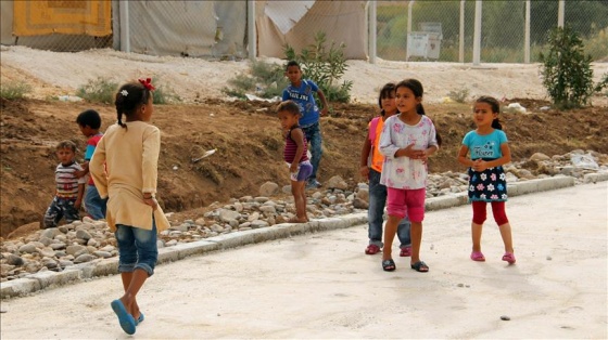 Afrin'e park ve futbol sahası desteği