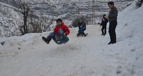 Afyonkarahisar’da eğitime kar engeli | Afyon'da 16 Ocak okullar tatil mi?