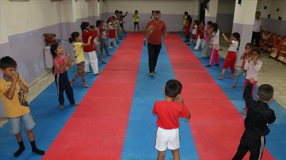 Ağrı'da spor salonları çocuk sesleriyle şenlendi