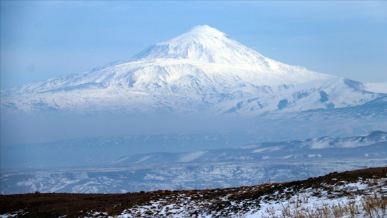 Ağrı Dağı ve Aras Dağları'ndaki kar şubatta erimeye başladı