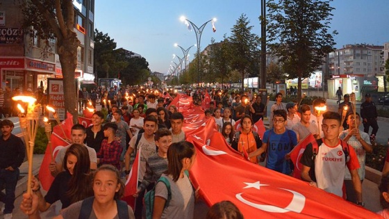 Ahilik Haftası kutlamaları fener alayıyla başladı