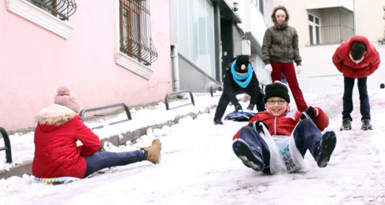 Ahlat'ta eğitime kar engeli | Bitlis'te 7 Ocak okullar tatil mi?