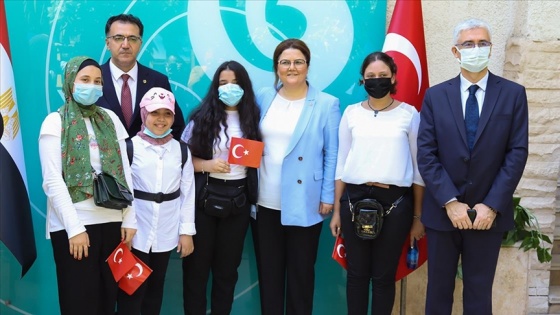 Aile ve Sosyal Hizmetler Bakanı Yanık Kahire YEE'ye ziyarette bulundu