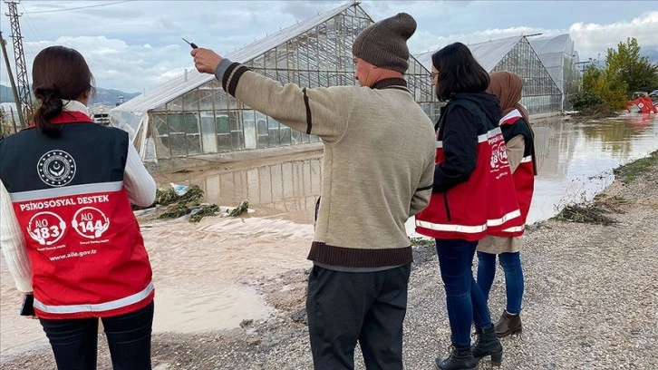 Aile ve Sosyal Hizmetler Bakanlığından Antalya'da selden etkilenenlere destek