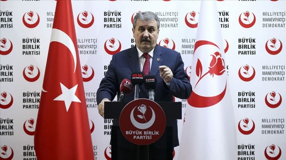 'AK Parti hakkını kullanıyor'