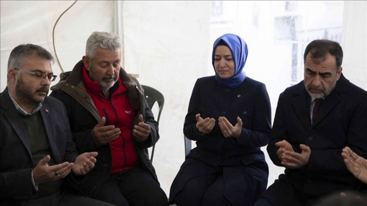 AK Parti'li Kaya'dan şehit Piyade Komando Binbaşı Yetişen'in ailesine taziye ziyareti