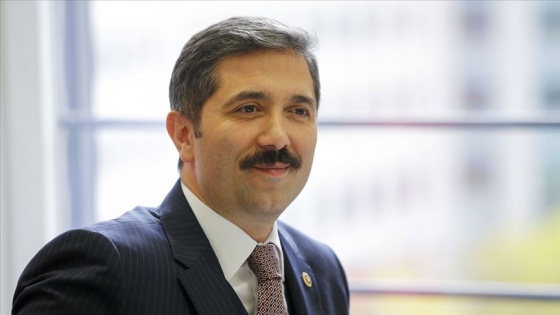 AK Parti'li Sırakaya'dan banka ve GSM operatörlerine 'Mavi Kart' çağrısı: