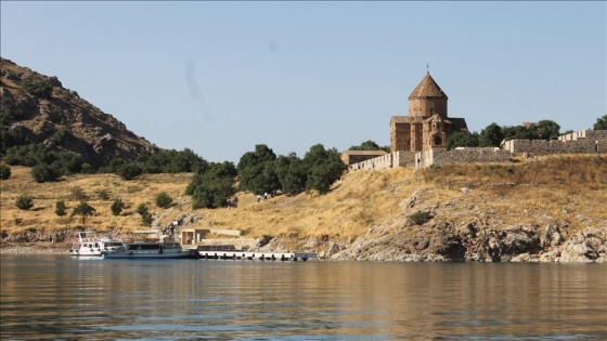 Akdamar Adası'na ziyaretçi ilgisi