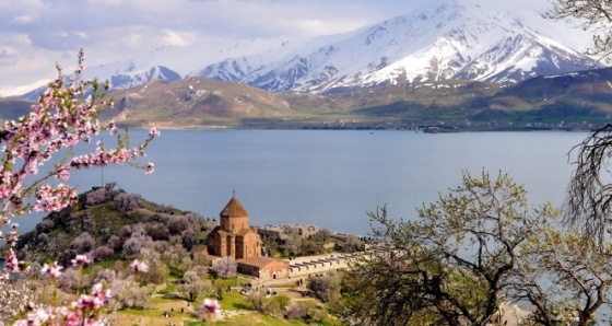 Akdamar Adası’nda görsel şölen