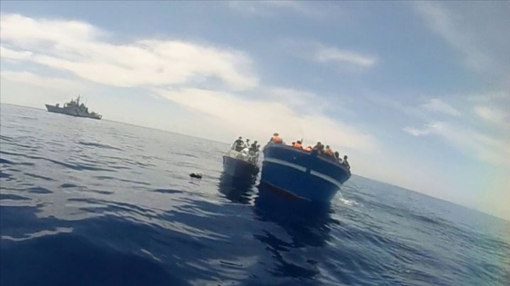 Akdeniz'de göçmen faciasının eşiğinden dönüldü