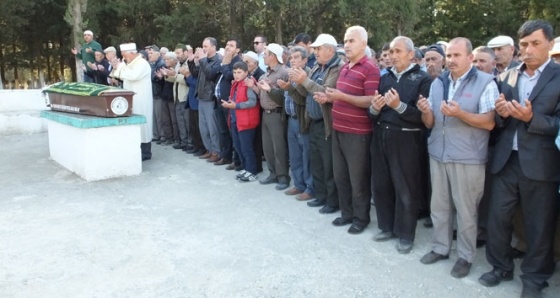 Akıma kapılan danaları kurtarırken kendisi öldü