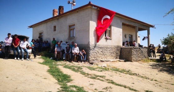 Aksaray'a şehit ateşi düştü! Uzman Onbaşı Mikail Candan