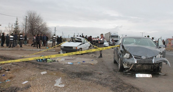 Aksaray’da iki otomobil çarpıştı: 1 ölü, 5 yaralı