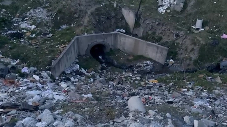 Alibeyköy Barajı'na akan derenin taşıdığı kirli su çevreyi tehdit ediyor