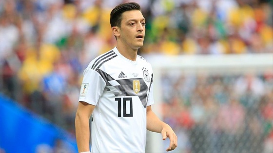 Alman medyasından Mesut Özil'e destek