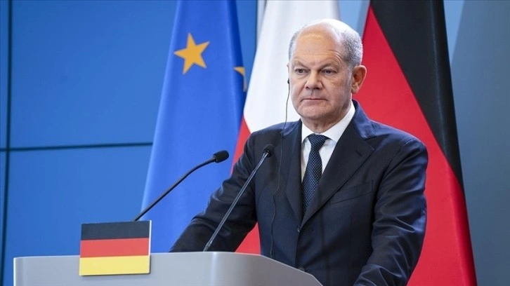 Almanya Başbakanı Scholz, Biden'ın çekilme kararının takdiri hak ettiğini söyledi