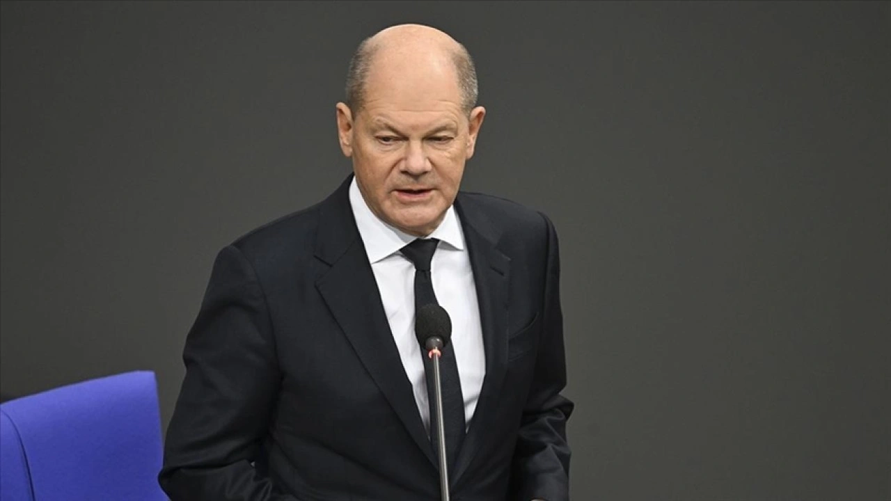 Almanya Başbakanı Scholz, meclisten güvenoyu talebinde bulundu