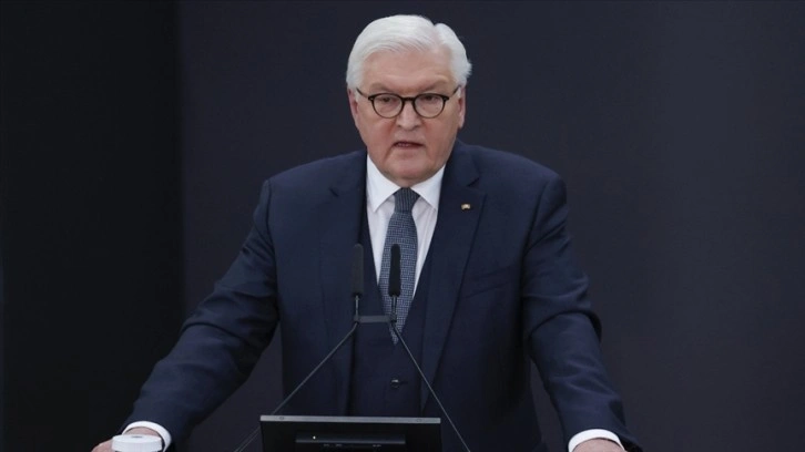 Almanya Cumhurbaşkanı Steinmeier, Putin’in savaş suçlarından yargılanmasını istedi