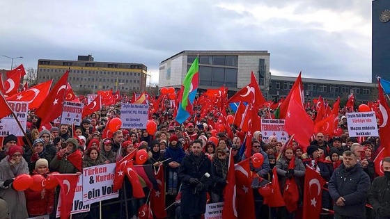 Almanya'da 'Birlik, Beraberlik ve Kardeşlik Mitingi' düzenlendi