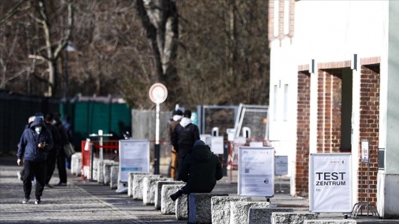 Almanya'da Kovid-19 vaka sayısı 3 milyonu geçti