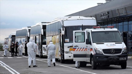 Almanya'dan getirilen 107 Türk vatandaşı Muş'ta yurda yerleştirildi