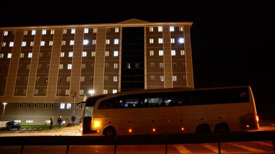 Almanya'dan getirilen 891 kişi Kovid-19 tedbirleri kapsamında yurtlara yerleştirildi