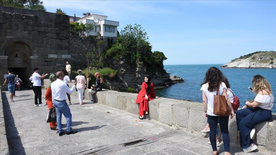 Amasra'da ziyaretçi yoğunluğu