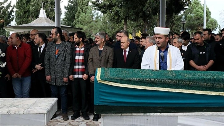 Amasya'daki trafik kazasında yaşamını yitiren Özgür Karataş Samsun'da defnedildi